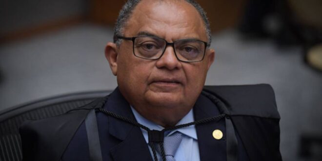 Ministro do STJ Teodoro Silva Santos
